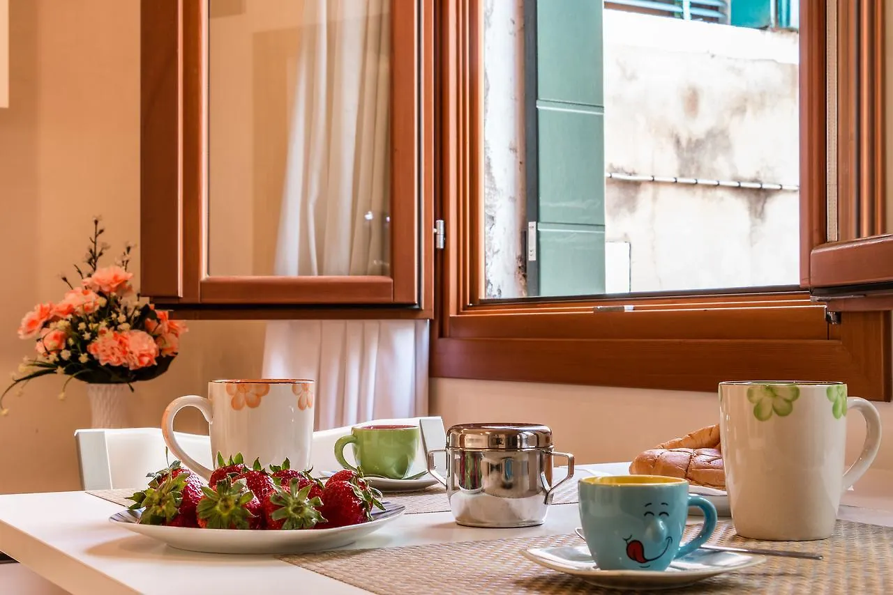 Apartment The Star Close To Biennale & Arsenale Venice