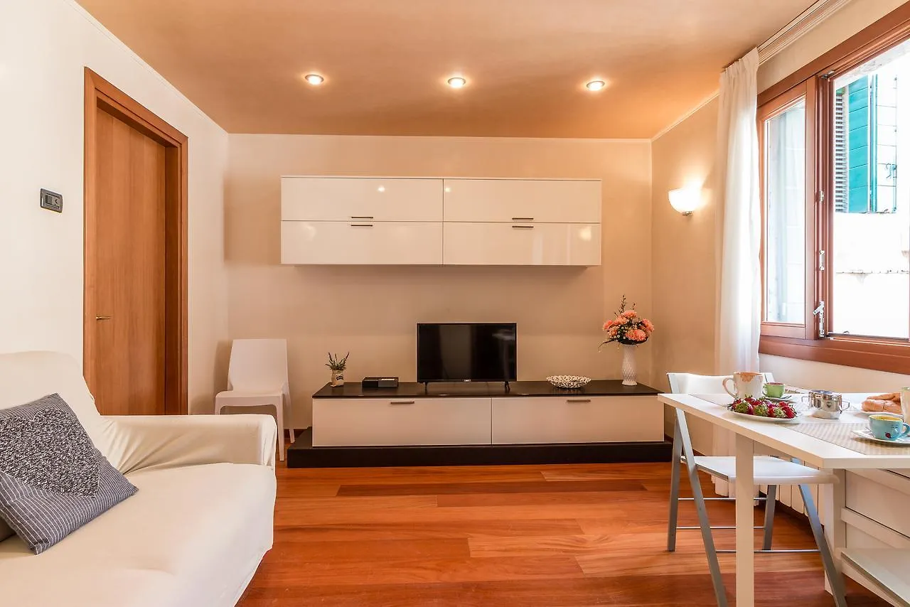 Apartment The Star Close To Biennale & Arsenale Venice